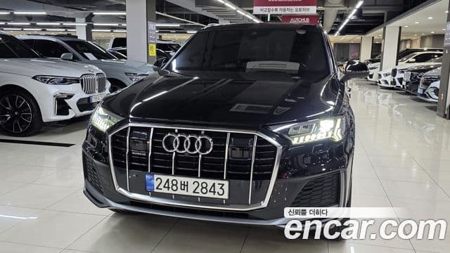 Audi Q7 2023 — Şəkil 11/19