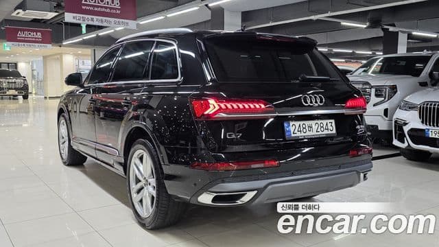 Audi Q7 2023 — Şəkil 5/19