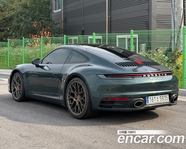 Porsche 911 2020 — Şəkil 8/9