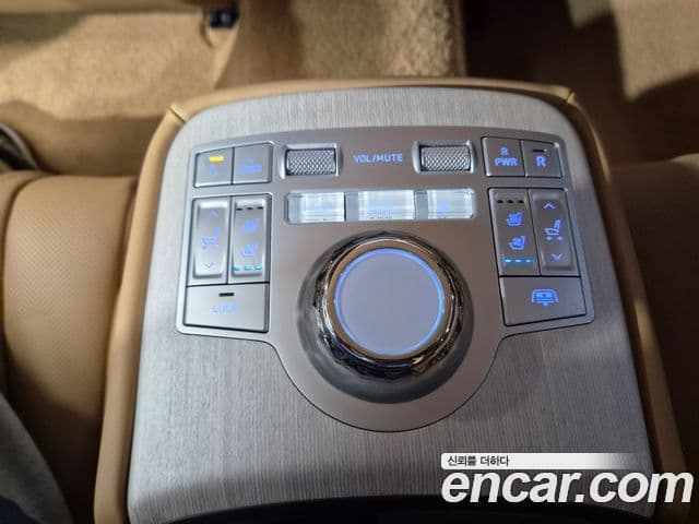 Genesis G80 2025 — Photo 2/20