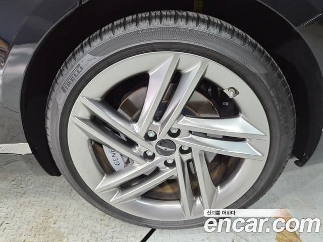 Genesis G80 2025 — Photo 3/20