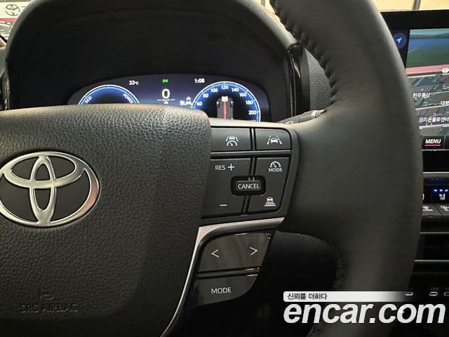 Toyota Camry 2025 — Photo 12/19