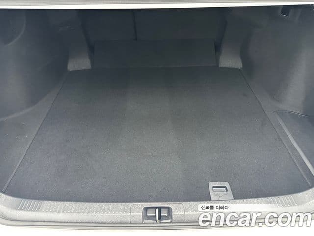 Toyota Camry 2025 — Photo 3/19
