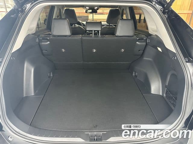 Toyota RAV4 2025 — Photo 10/20