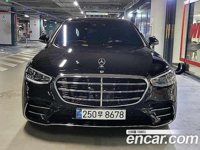 Mercedes-Benz S-Class 2024 — Photo 5/20