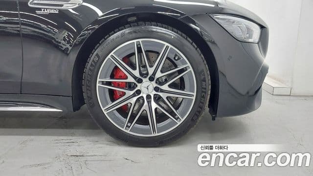 Mercedes-Benz AMG GT 2025 — Photo 17/18
