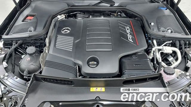 Mercedes-Benz AMG GT 2025 — Photo 11/18