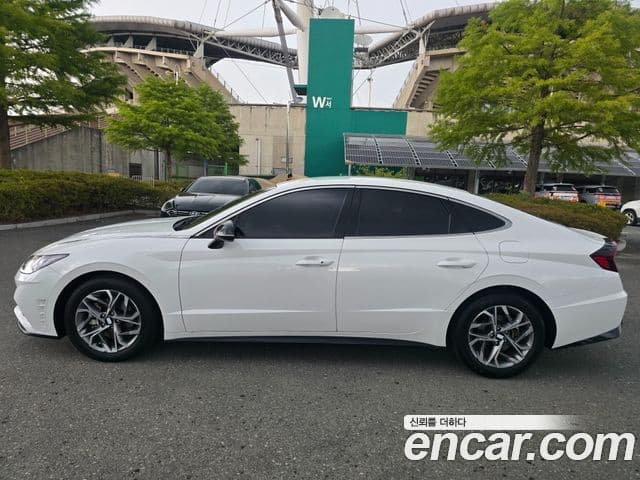 Hyundai Sonata Hybrid 2022 — Photo 20/20