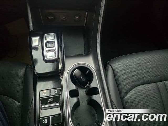 Hyundai Sonata Hybrid 2022 — Photo 11/20