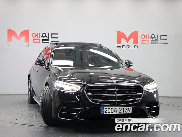 Mercedes-Benz S-Class 2023 — Photo 11/20