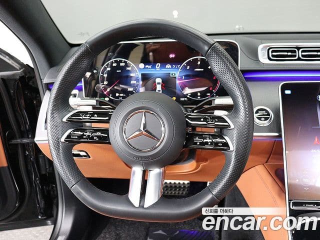 Mercedes-Benz S-Class 2023 — Photo 8/20