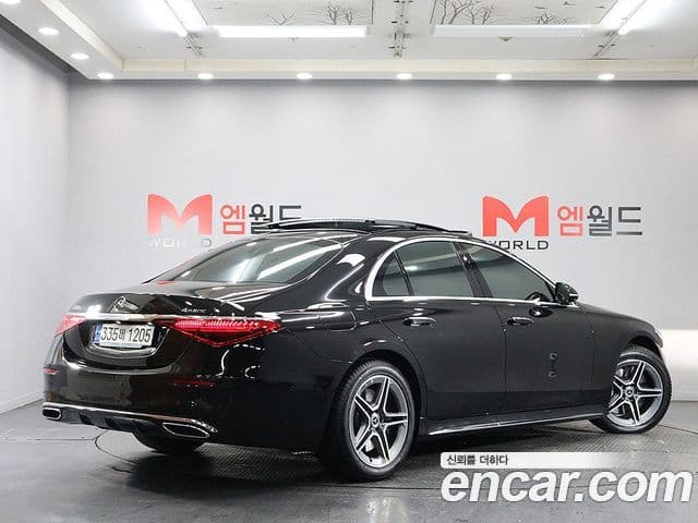 Mercedes-Benz S-Class 2023 — ფოტო 17/20