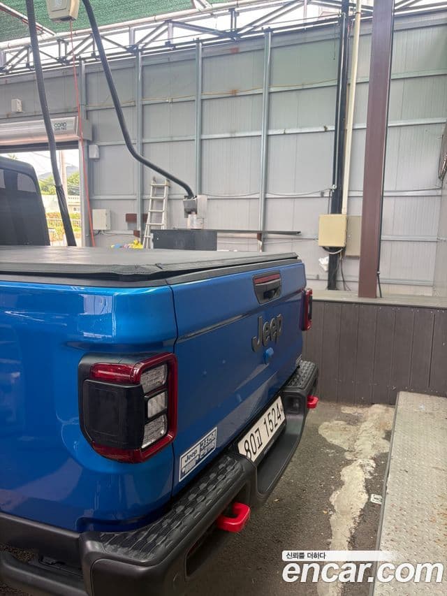 Jeep Gladiator 2021 — Photo 7/12
