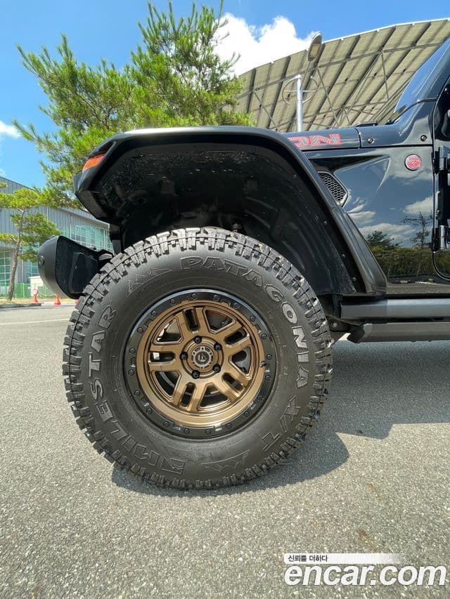 Jeep Gladiator 2020 — Photo 13/14