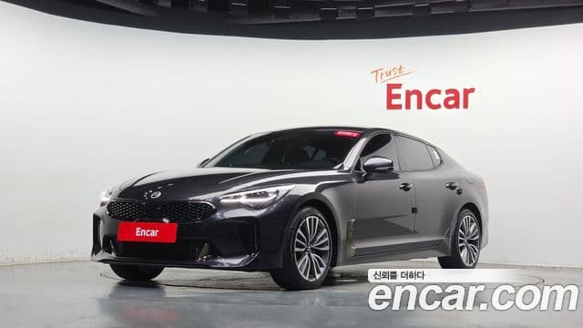 Kia Stinger 2018 — Фото 10/20