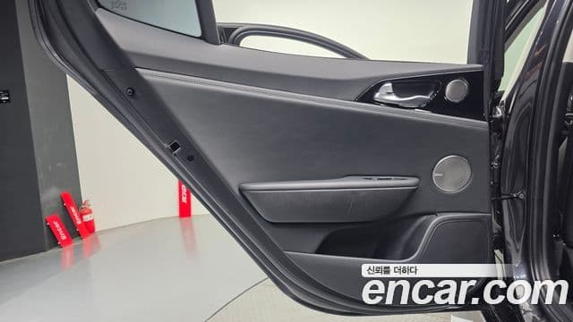 Kia Stinger 2018 — Şəkil 6/35