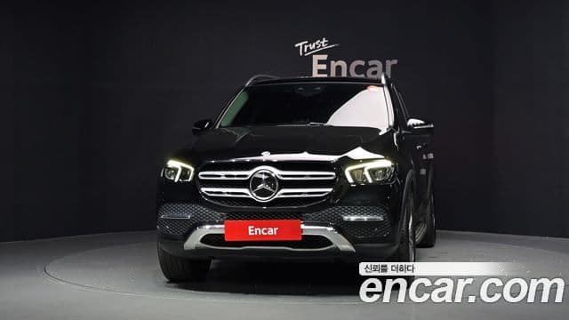 Mercedes-Benz GLE-Class 2021 — Photo 13/20