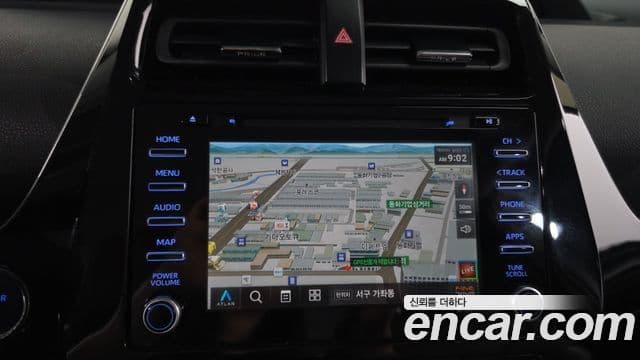 Toyota Prius 2019 — Фото 14/20