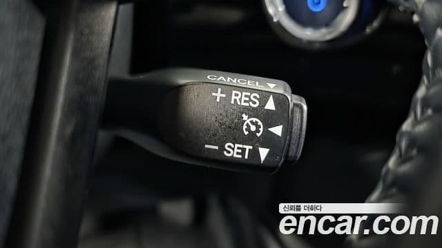 Toyota Prius 2019 — Фото 18/20