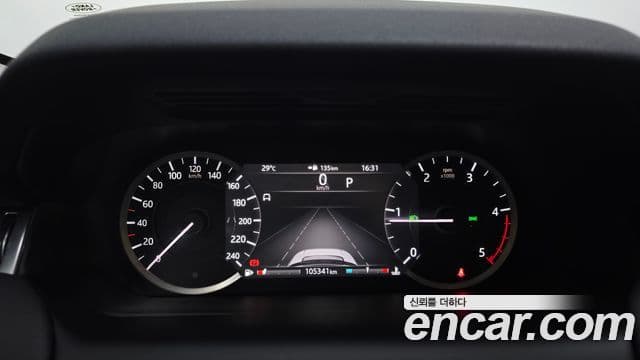 Land Rover Discovery Sport 2020 — Фото 7/20