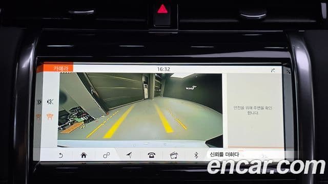 Land Rover Discovery Sport 2020 — Фото 18/20