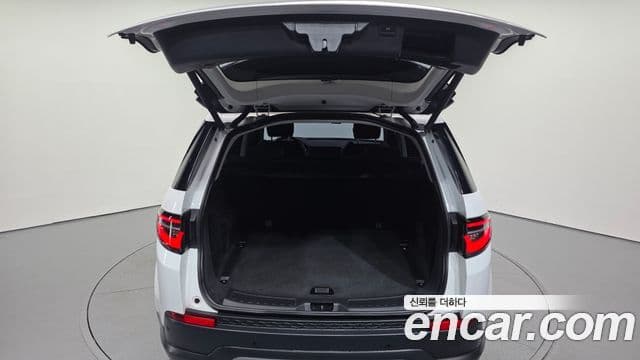 Land Rover Discovery Sport 2020 — Фото 20/20