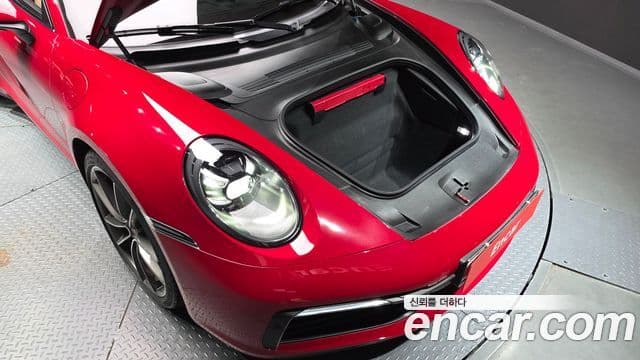 Porsche 911 2020 — Photo 17/20