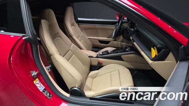 Porsche 911 2020 — Photo 16/20