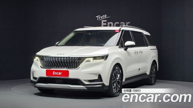 Kia Carnival 2022 — Фото 1/20