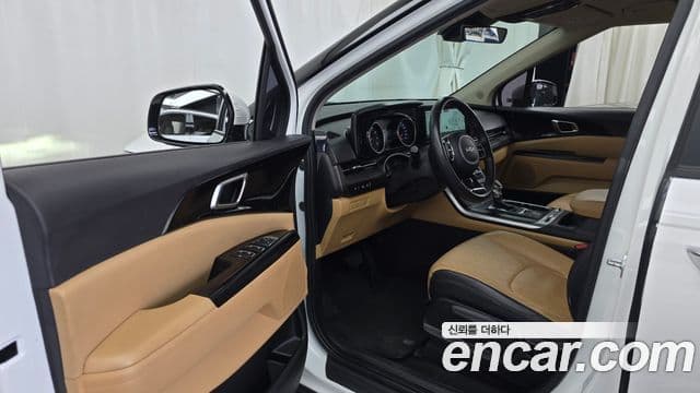 Kia Carnival 2022 — Фото 10/20