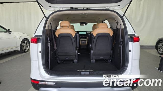 Kia Carnival 2022 — Фото 20/20