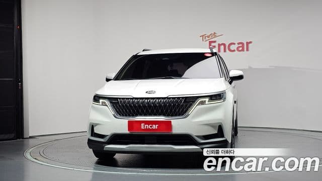 Kia Carnival 2021 — Фото 3/20