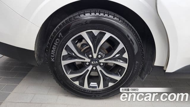 Kia Carnival 2021 — Фото 5/20