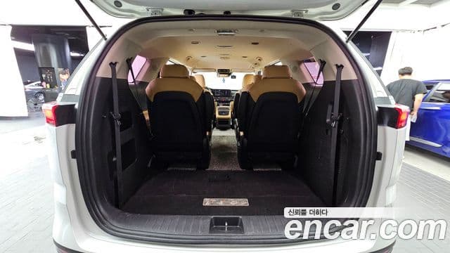 Kia Carnival 2021 — Фото 20/20