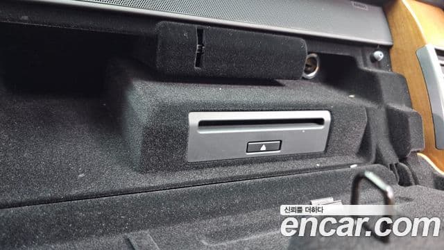 Land Rover Range Rover 2018 — ფოტო 19/36