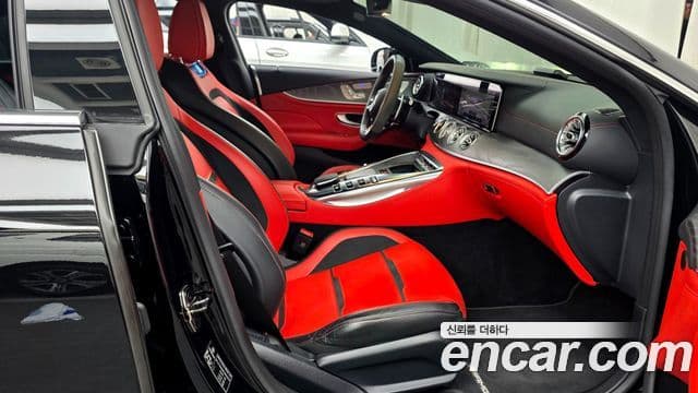 Mercedes-Benz AMG GT 2023 — Photo 12/20
