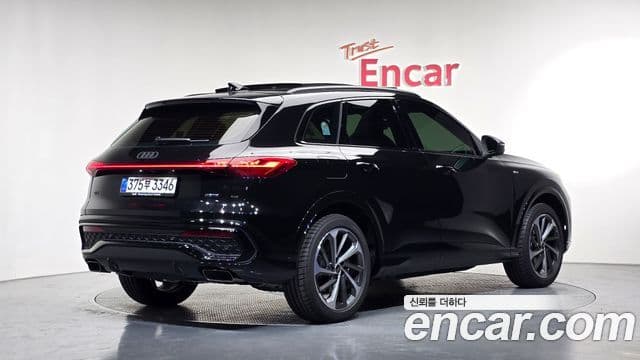 Audi Q5 2025 — Photo 28/34