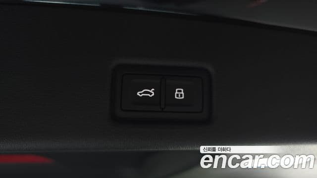 Audi Q5 2025 — Photo 1/34