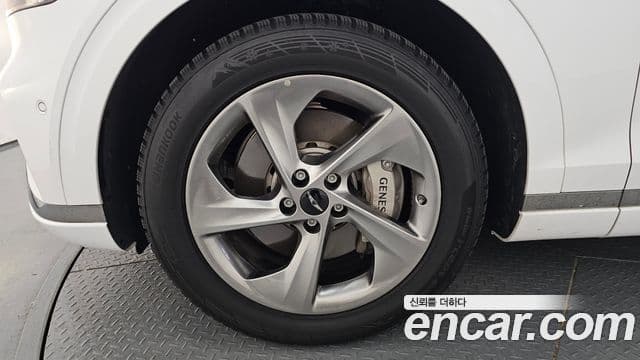 Genesis GV70 2025 — Şəkil 14/33