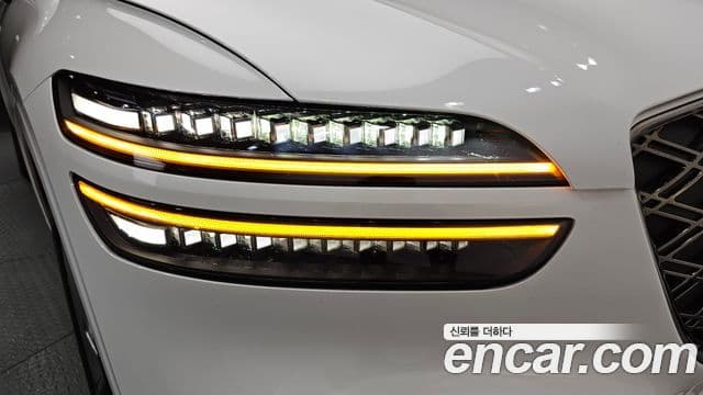 Genesis GV70 2025 — Şəkil 2/33