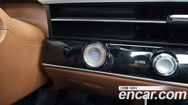 Genesis GV70 2025 — Şəkil 26/33