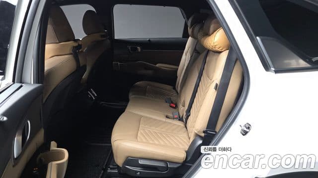 Kia Sorento 2023 — Şəkil 31/32