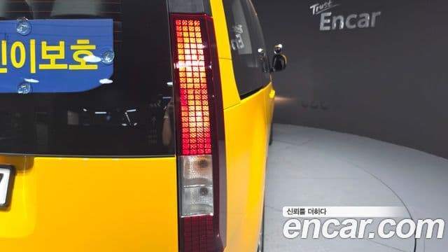 Hyundai Staria 2025 — ფოტო 12/34