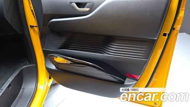 Hyundai Staria 2025 — ფოტო 3/34