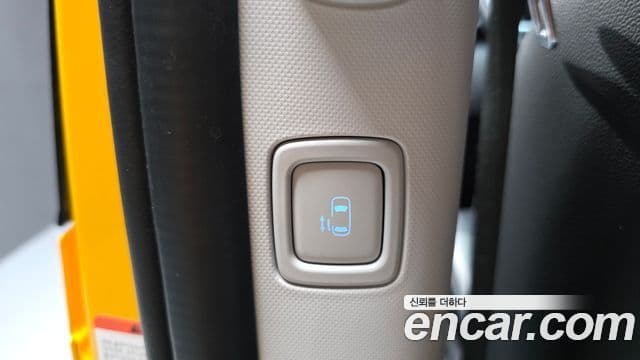 Hyundai Staria 2025 — ფოტო 28/34