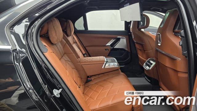 BMW 7 Series 2026 — ფოტო 28/36