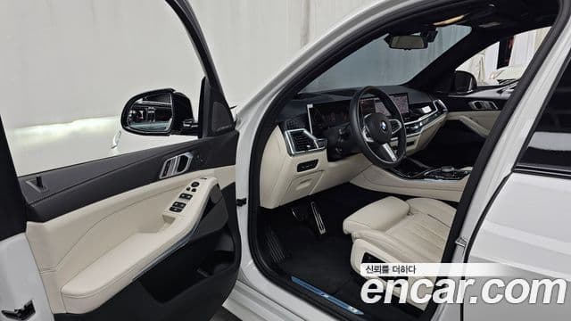 BMW X5 2025 — Photo 8/33