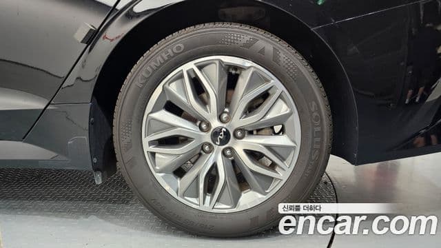 Kia K5 2023 — Photo 31/36