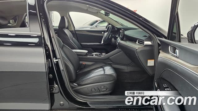 Kia K5 2023 — Photo 23/36