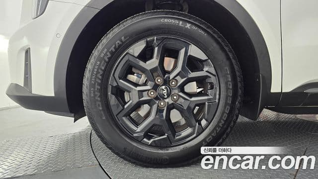 Kia Sorento 2023 — Фото 5/20